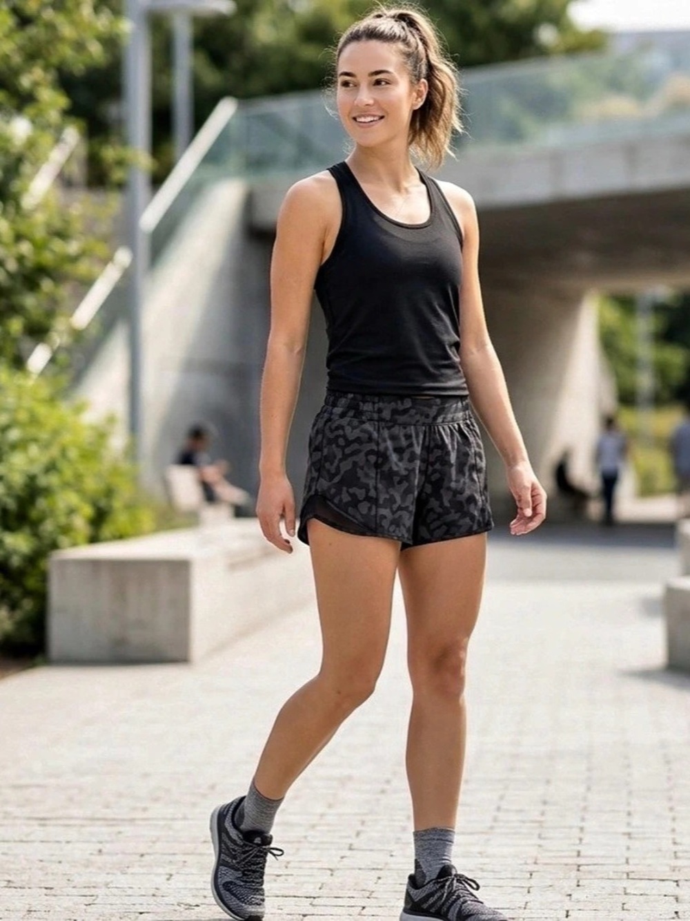 Lululemon Hotty Hot Short II *2.5" Black Athletic Shorts